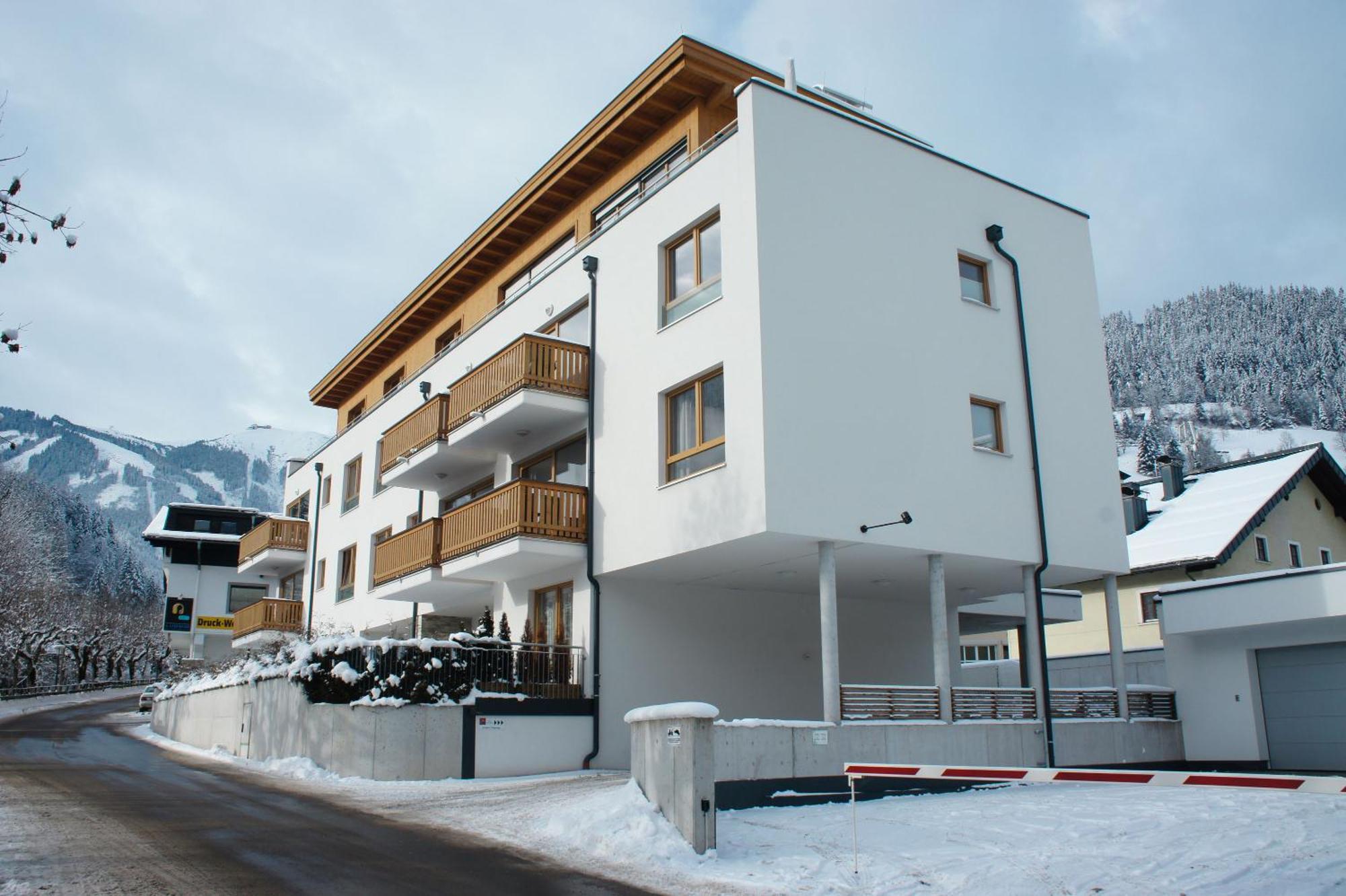 Alpenparks Residence Zell Am See Esterno foto